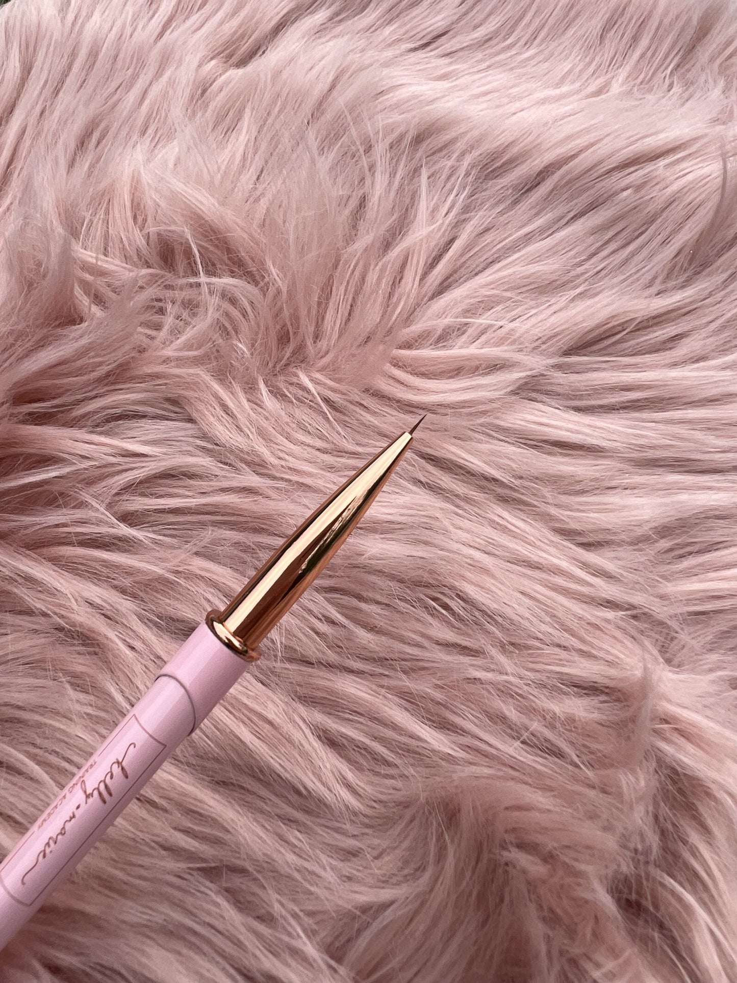 Kelly Marie Gem Brush Liner 4Mm