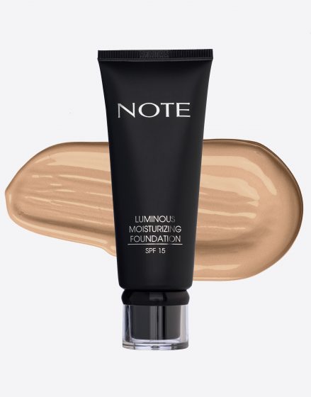 Note Luminous Moisture Foundation 04 San